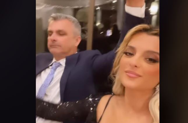 Bebe Rexha merr pejsë në një dasmë shqiptare (FOTO)