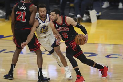 Derbi i NBA-së, Bulls-GSW në Klan Kosova dhe Art Motion