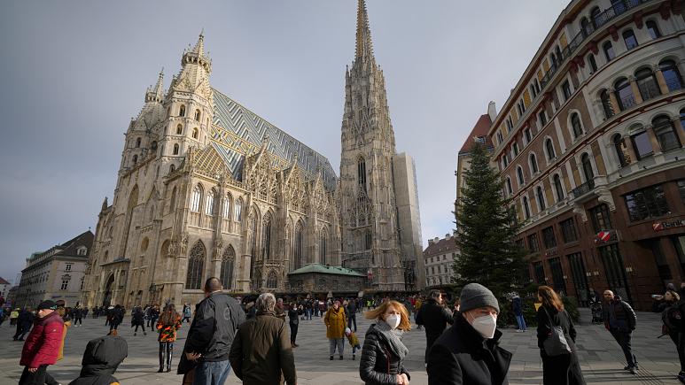 Mes protestave, Austria hyn në bllokim kombëtar për të parandaluar COVID-19