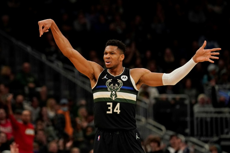 Kampioni rikthehet tek fitorja ndaj Philadelphia 76ers (VIDEO)