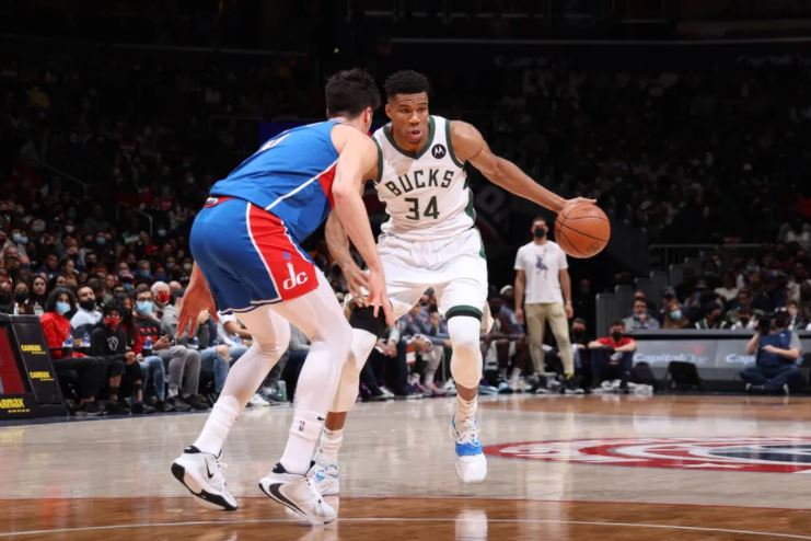 Bucks pësojnë humbje ndaj Washington (VIDEO)