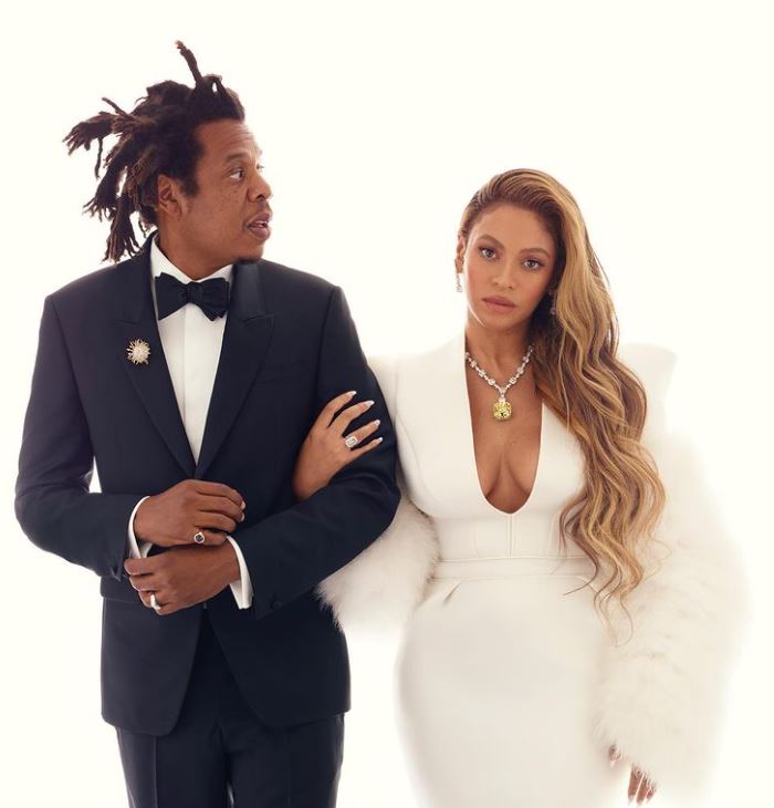 Jay-Z fshin llogarinë në Instagram një ditë pasi iu bashkua