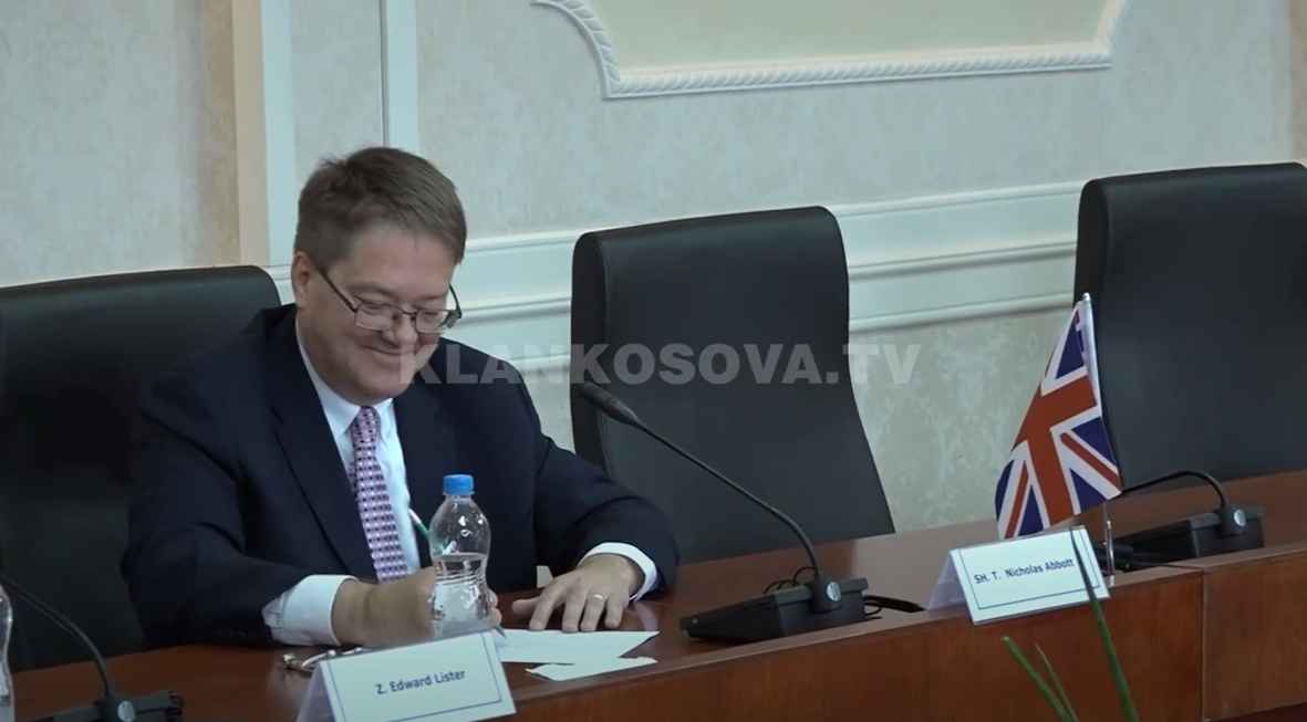 Abbott u takua me Komisionin për Punë të Jashtme dhe Diasporë (VIDEO)