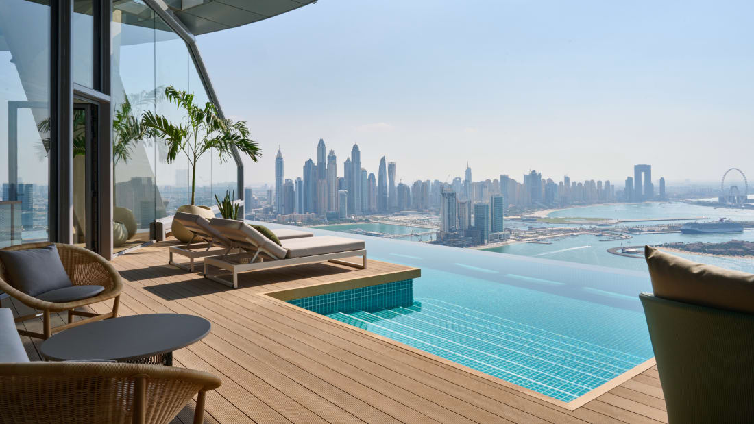 Në Dubai hapet pishina më e thellë në botë