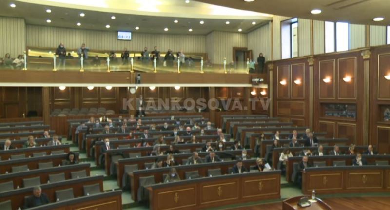  Nxehet debati për gazin, nuk kalon rezoluta (VIDEO)