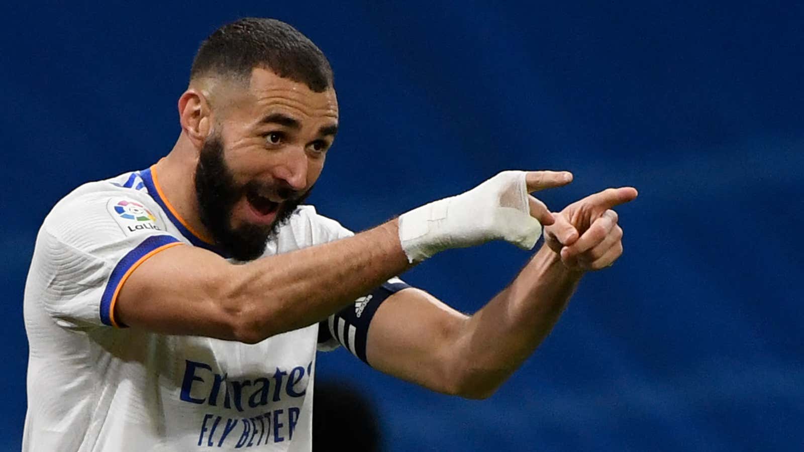 Liverpool-i interesohet për Benzemën