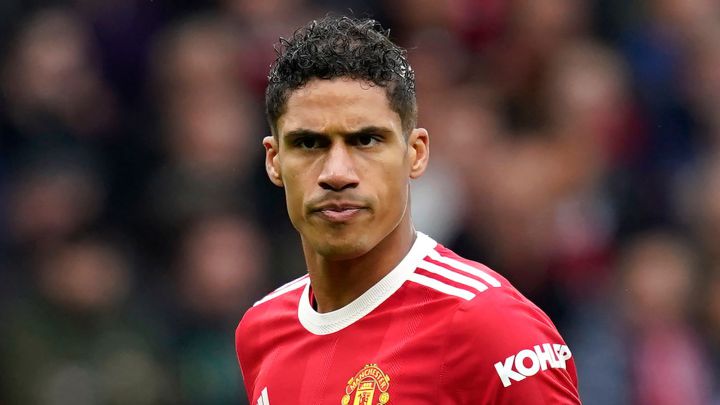 Manchester United zyrtarizon largimin e Varane