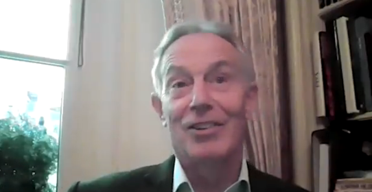 Tony Blair: Nëse nuk jeni vaksinuar ndaj COVID-19, jeni idiotë (VIDEO)
