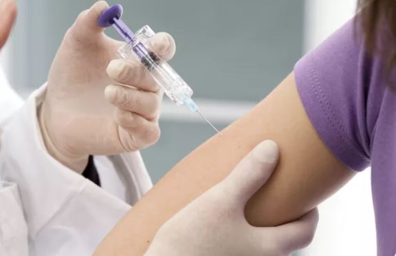 Studim: Vaksina HPV redukton kancerin e qafës së mitrës te gratë e reja