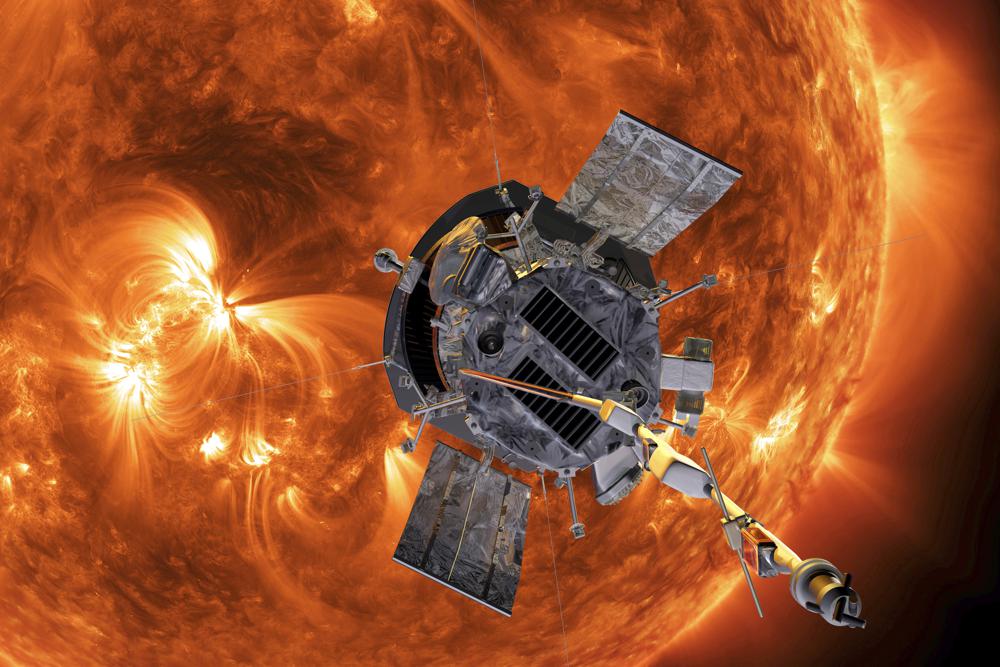 Anija kozmike e NASA-s e "prek" diellin për herë të parë, zhytet në atmosferën e saj