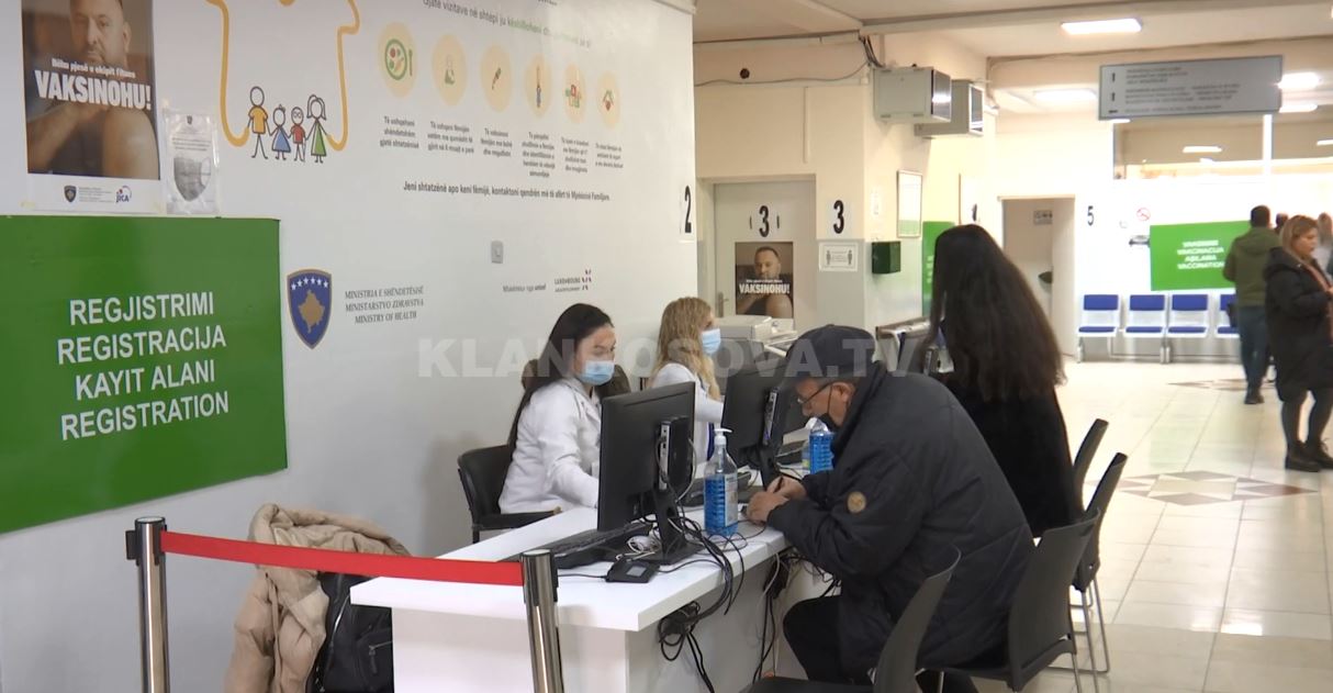 Pas dy dozave AstraZeneca, pa problem mund të  merret Pfizer në të tretën (VIDEO)