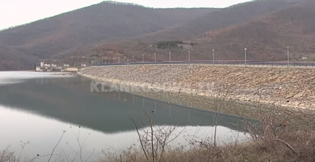 Kurti po i bën gati dy penda për ujë rezervë (VIDEO)
