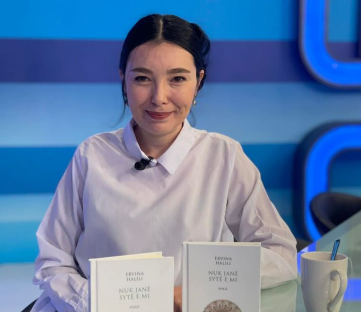 "Nuk janë sytë e mi", libër me poezi nga Ervina Halili (VIDEO)