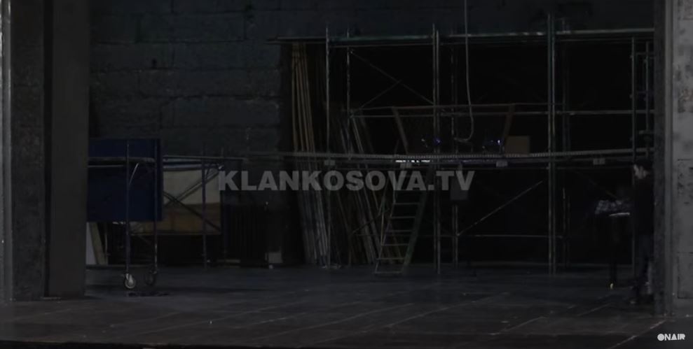 Rryma mungoi, gjeneratori nuk punoi, shfaqja dështoi (VIDEO)