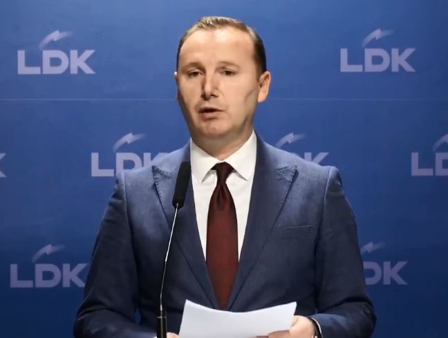 Zemaj: Nëse shkojmë në izolim, Qeveria të japë dorëheqje