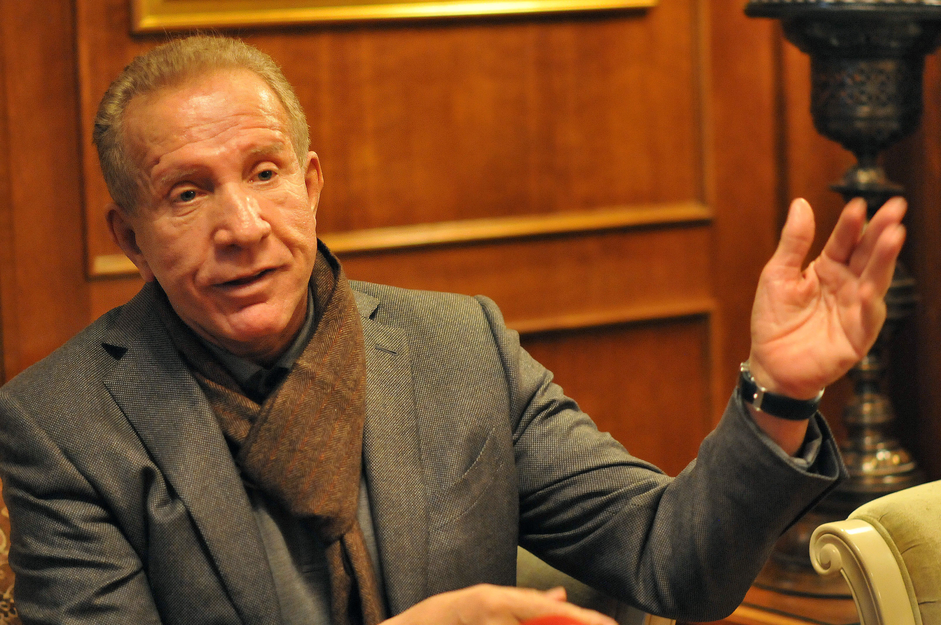 Pacolli uron Begajn për zgjedhjen president: Suksese në këtë detyrë të rëndësishme për kombin