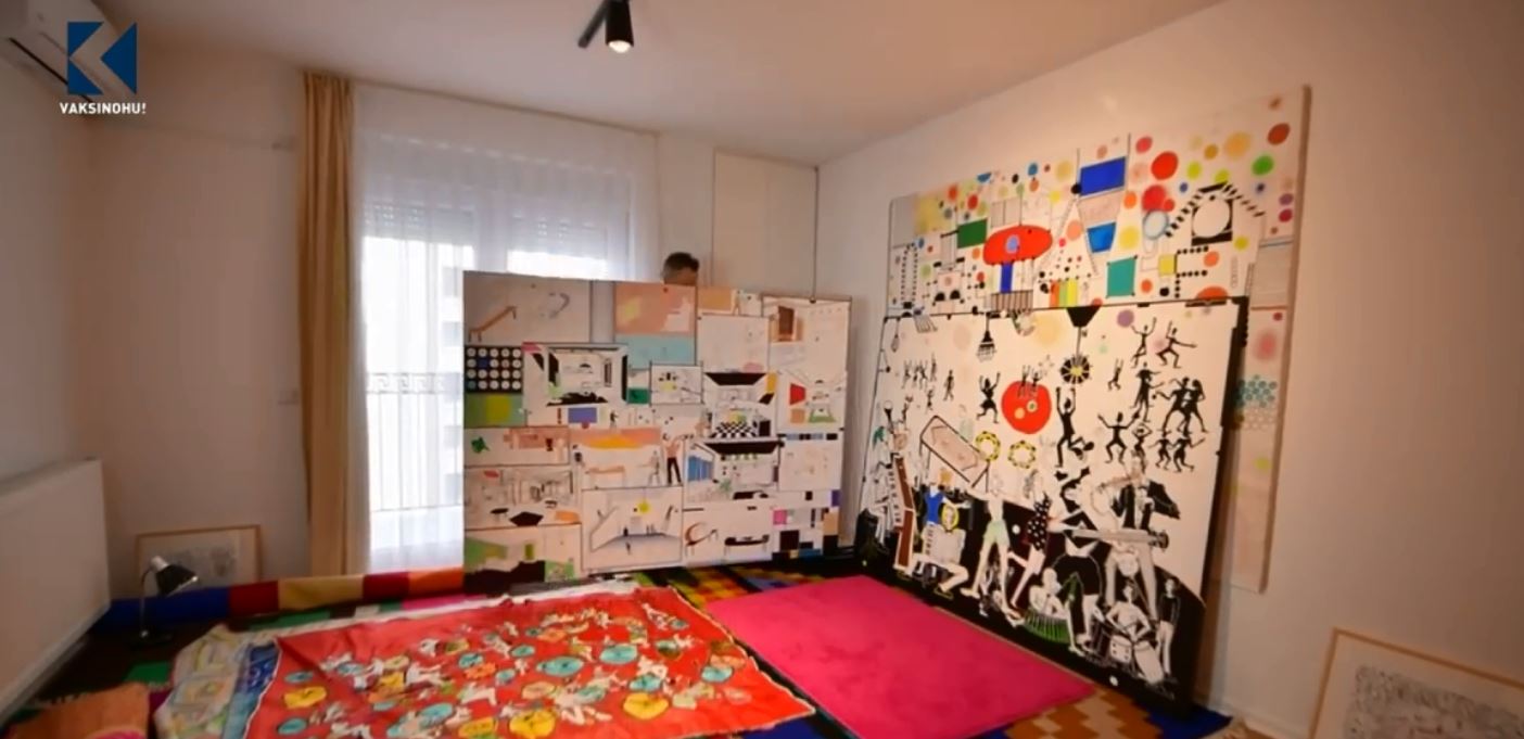 Super punimet e artistit Jakup Ferri, gati për Bienalen e Venedikut (VIDEO)
