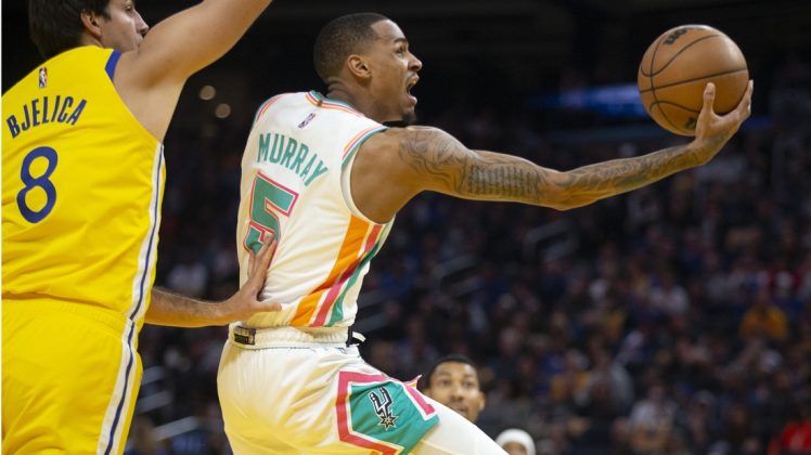 Spurs fiton në mënyrë bizarre ndaj Warriors (VIDEO)