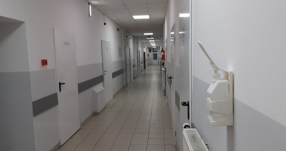 Pas trajtimit në Prizren, lirohet për në shtëpi i mituri që u plagos në Kukës