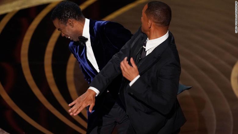 Chris Rock refuzon ta padisë Will Smithin pas shuplakës që i dha (VIDEO)