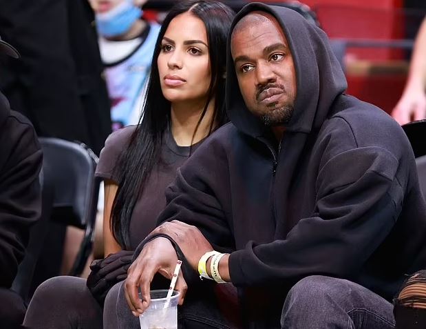 Kanye West ia bleu të dashurës një çantë që kushtoi më shumë se 224 mijë euro