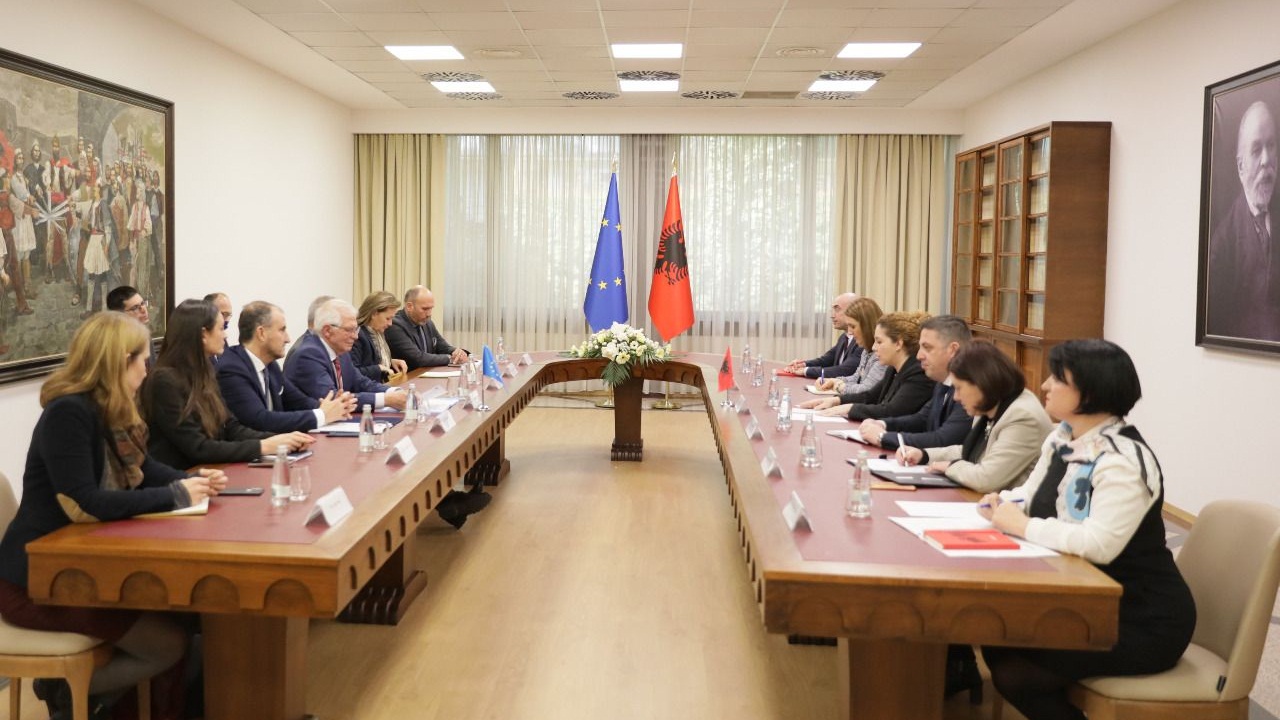 Xhaçka takohet me Borrell, bisedojnë për forcimin e unitetit