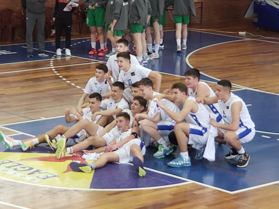 Yjet e rinj të Kosovës në basketboll e shkelin Rumaninë 90 me 60