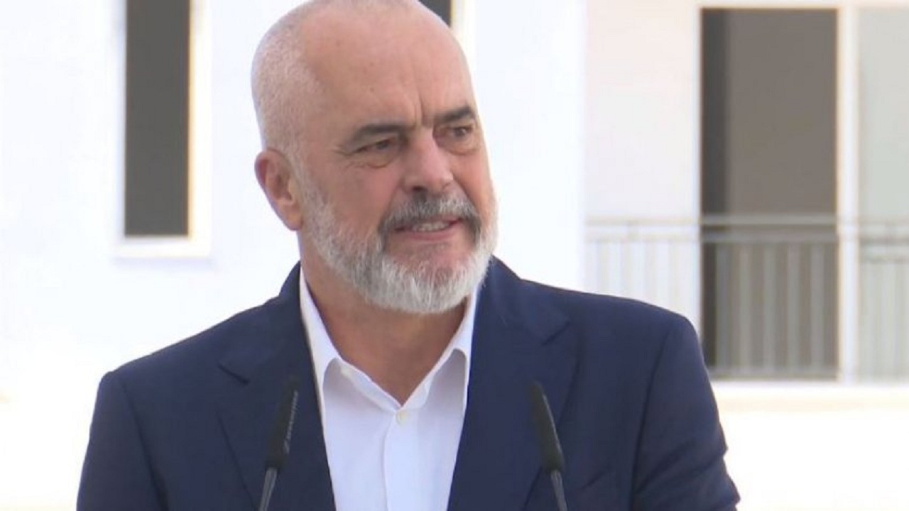 Raporti i DASh-it, kryeministri Rama e kalon me humor