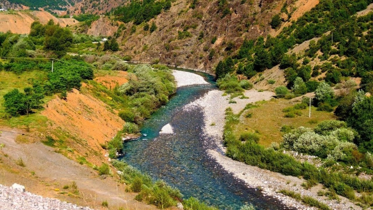 Tragjedi në Fan, mbytet një fëmijë nga rrëmbimi i lumit