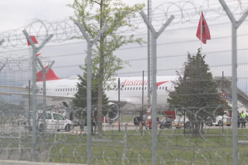 Grabitja e miliona eurove në Rinas, SPAK kërkon 157 vite burgim për të akuzuarit