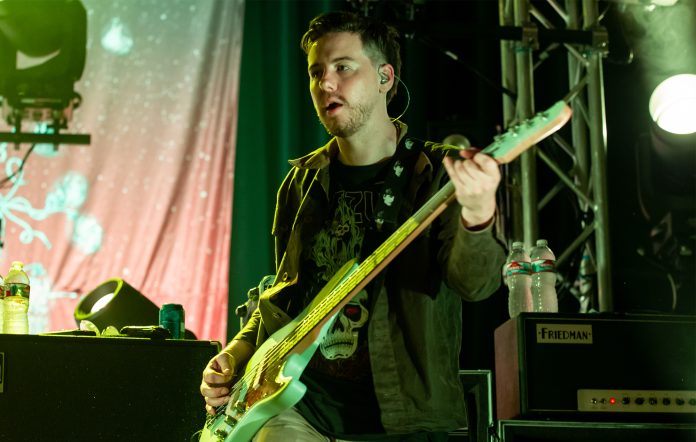 Vdes në moshën 34-vjeçare basisti i bendit Dance Gavin Dance, Tim Feerick