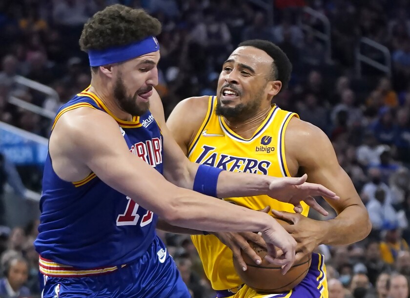 Warriors e fiton derbin e Kalifornisë (VIDEO)