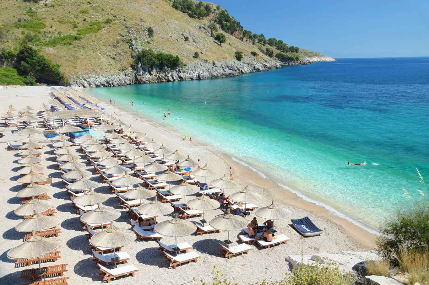 Pasojat e luftës në Ukrainë tek sezoni veror dhe strategjia e turizmit në Shqipëri