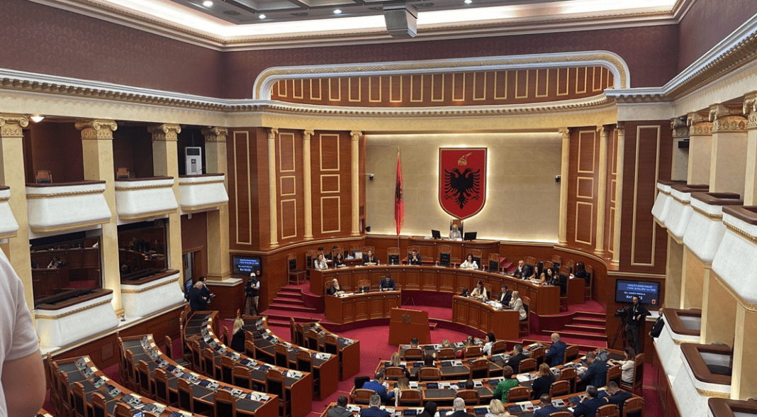 Sot nis sesioni i ri parlamentar në Kuvendin e Shqipërisë