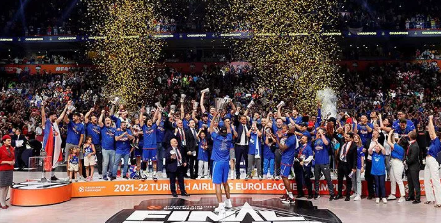 Anadolu Efes mbron titullin e kampionit të Euroligës