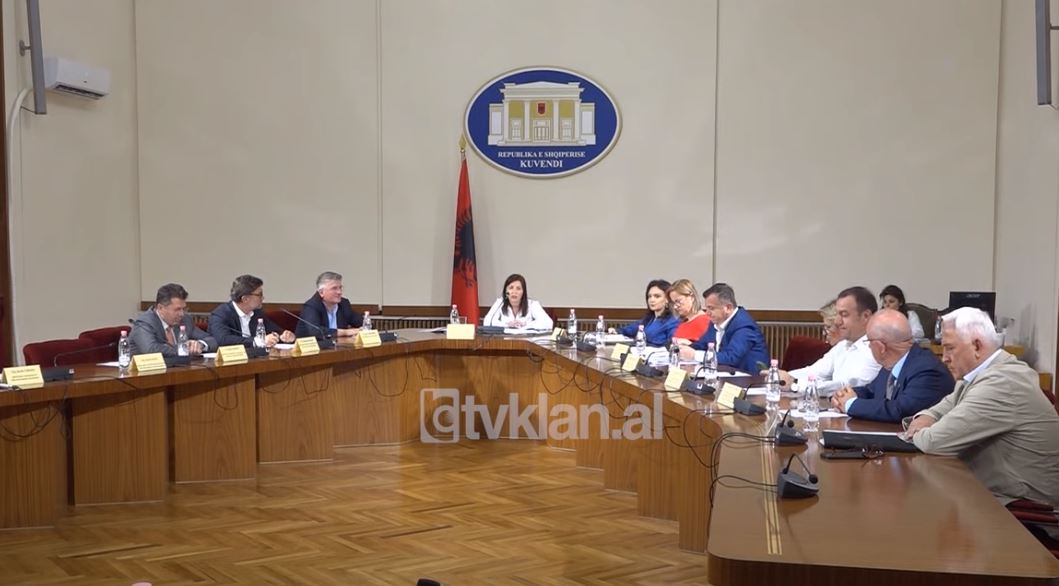 Seanca për zgjedhjen e presidentit të ri të Shqipërisë mbahet të shtunën