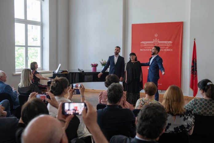 Koncert në nderim të pianistes së parë shqiptare, Lola Gjoka