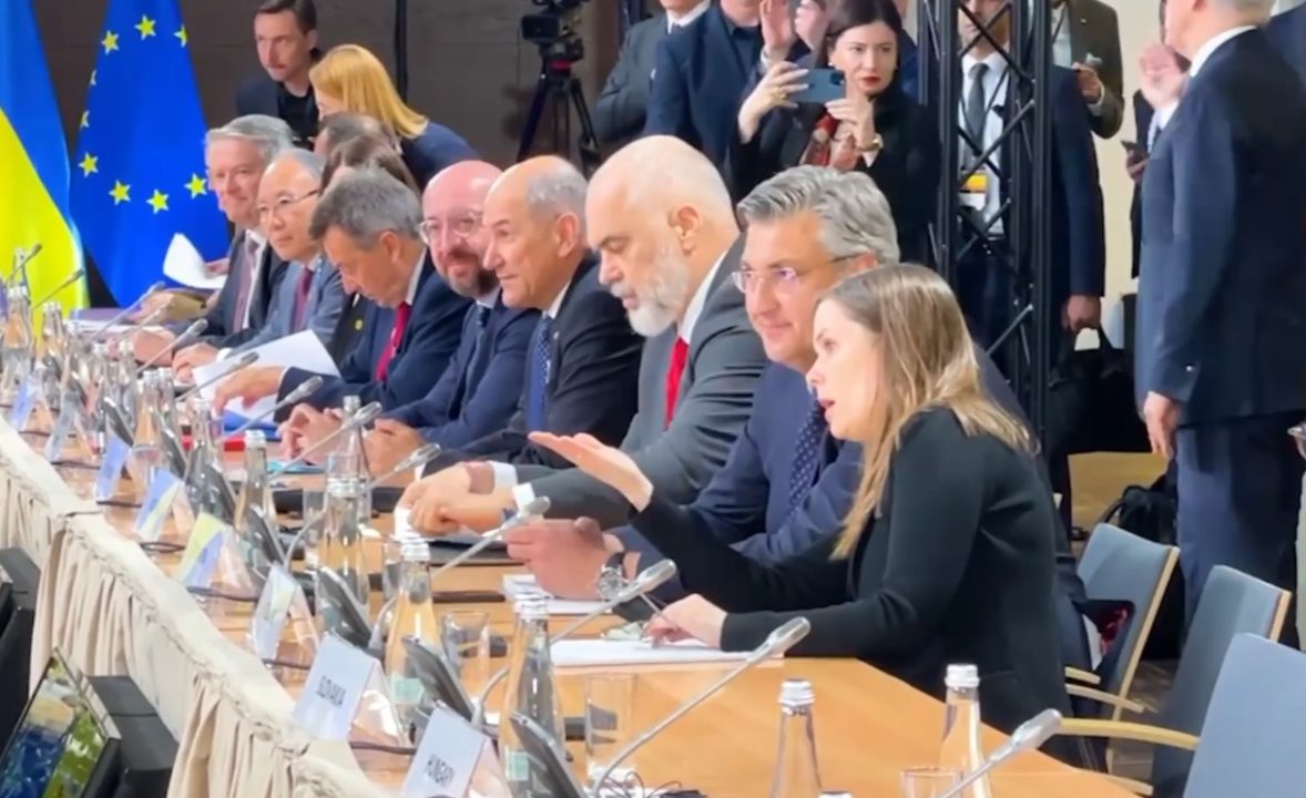 Shqipëria dhuron 1 milion euro për Ukrainën