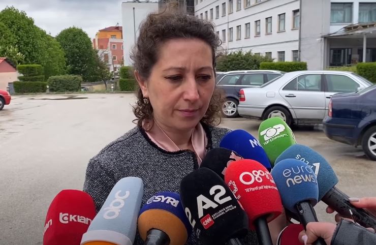 “E ka lindur dikush tjetër”, neuropsikiatrja flet për ngjarjen në Korçë: Nëna ka humbur lidhjen me realitetin