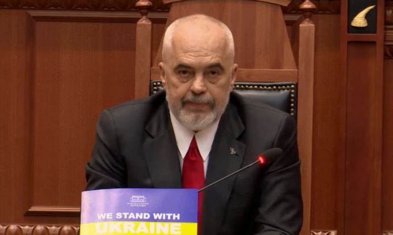 Rama, Zelenskyt: Gjithë kombi ynë, përfshirë edhe Kosovën, jemi krahë jush