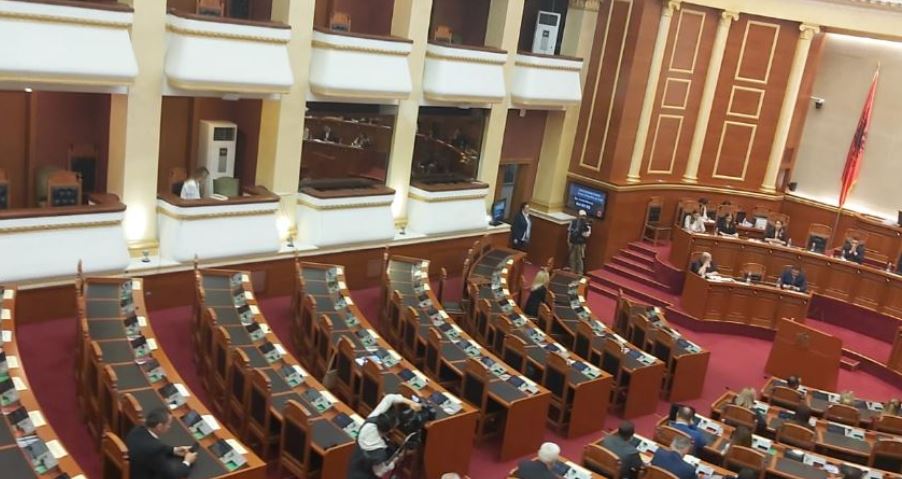 Nesër caktohet data për raundin e katërt për zgjedhjen e presidentit të ri të Shqipërisë
