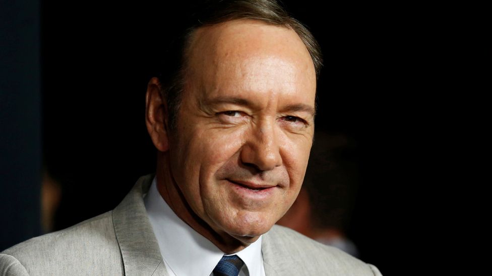 Kevin Spacey t’ua paguajë 31 milionë dollarë krijuesve të "House of Cards"