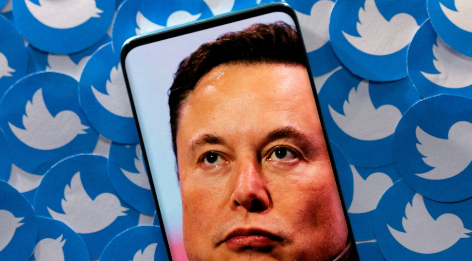 Dorëzohet Twitter, i ofron Elon Muskut qasje në të dhënat për llogari të rreme