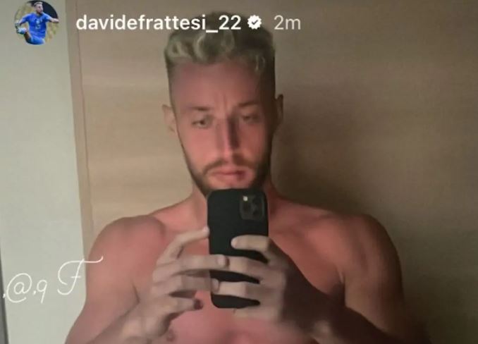Futbollistit italian i publikohet fotoja nudo, thotë se iu hakua telefoni