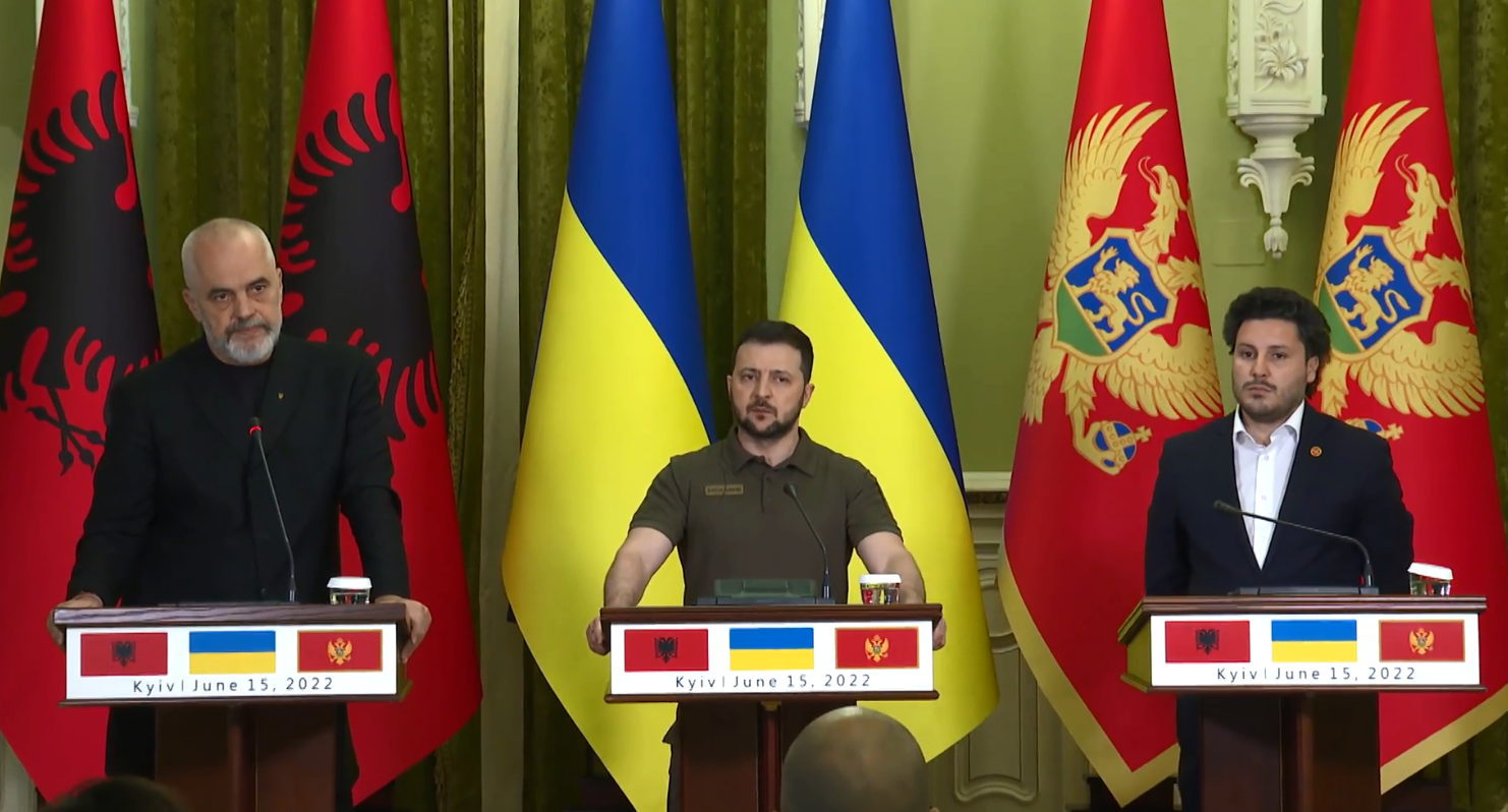 Rama: Do të ndërtojmë shtëpi në Irpin të Ukrainës, presim të na bashkohen të tjerët