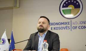 ​Rukiqi: Qeveria po heziton ta pranojë krizën ekonomike në Kosovë, ka rënie të bashkëpunim me bizneset