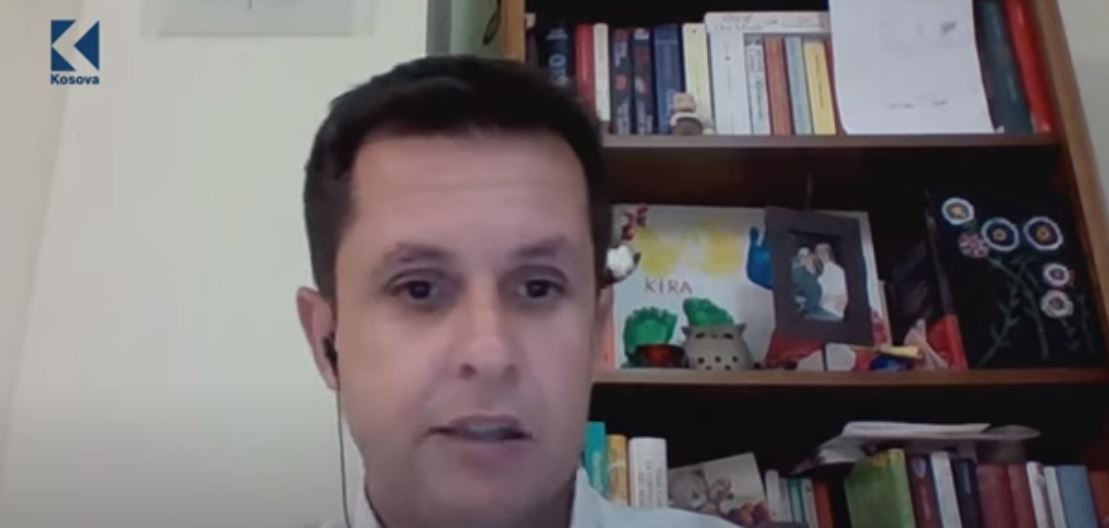 Infektologu Alimehmeti: Kosova dy javë larg Shqipërisë sa i përket shfaqjes së valës së re me COVID-19 (VIDEO)