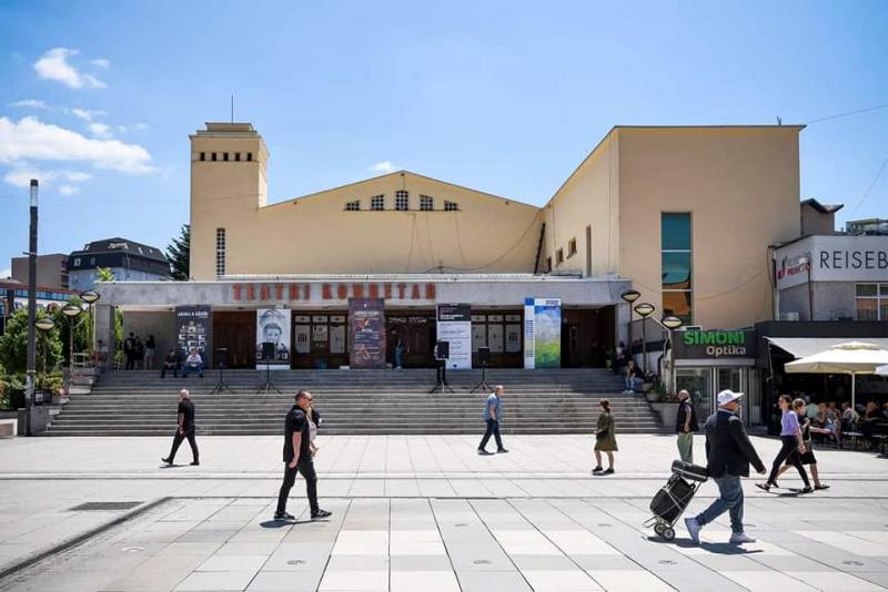 Teatri Kombëtar mbyllet për renovim