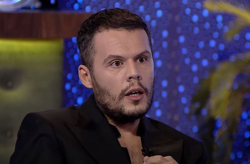 Valdrin Sahiti tregon emrat e të famshmeve botërore që i ka veshur (VIDEO)