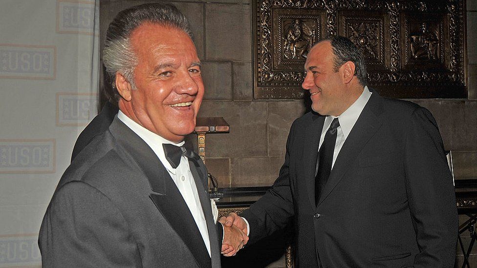 Vdes në moshën 79 vjeçare aktori Toni Sirico